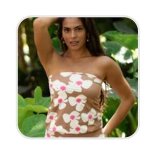 BNWT Ava Sky “Puffy tube” top